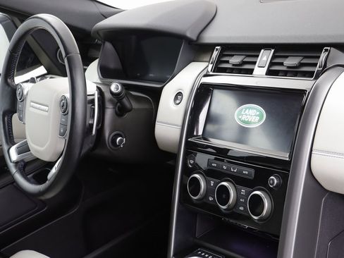 Used 2018 Land Rover Discovery HSE Luxury image 22