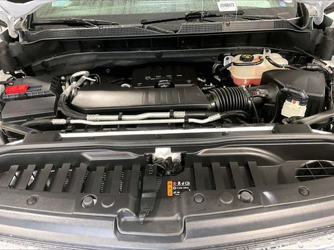 Used 2023 Chevrolet Silverado 1500 LT AWD/4WD image 29