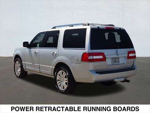 Used 2014 Lincoln Navigator 4WD image 3