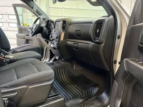 Used 2022 Chevrolet Silverado 1500 Custom AWD/4WD image 29