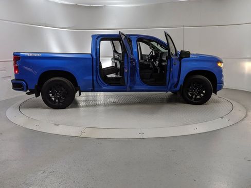 Used 2025 Chevrolet Silverado 1500 Custom image 8