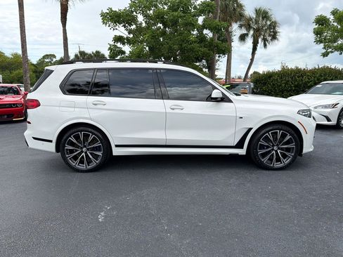 Used 2022 BMW X7 M50i AWD/4WD image 8
