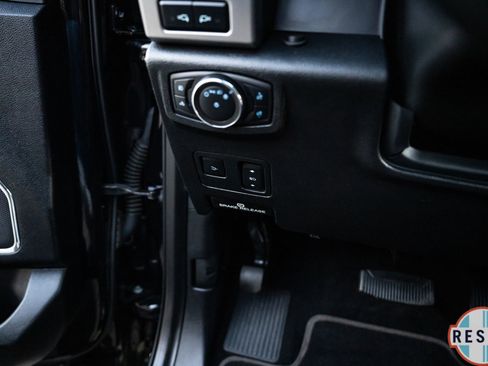 Used 2020 Ford F350 Platinum w/ Tremor Off-Road Package image 31