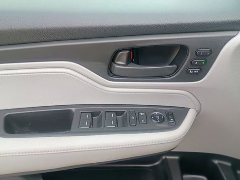 Used 2018 Honda Odyssey EX-L image 24