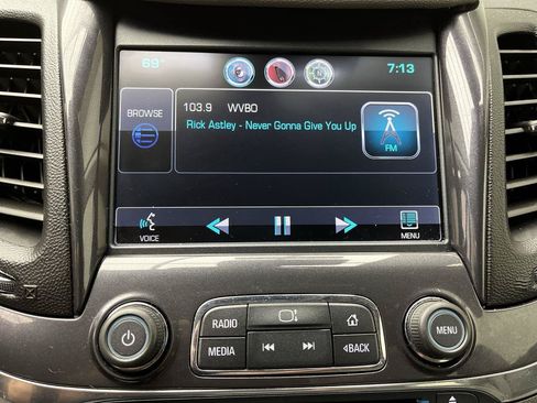 Used 2014 Chevrolet Impala LT FWD image 17