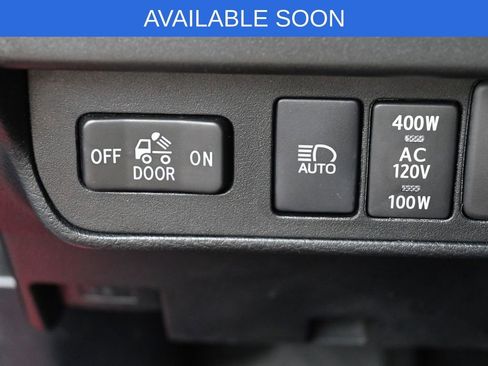 Used 2020 Toyota Tacoma TRD Off-Road image 15