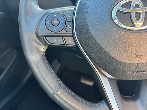 Certified 2023 Toyota Corolla Cross XLE image 21