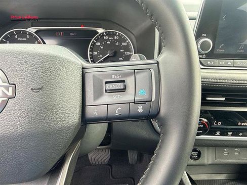 Used 2026 Nissan Rogue SV AWD/4WD image 23