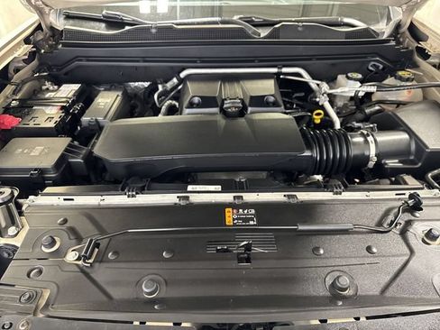 Certified 2024 Chevrolet Colorado ZR2 w/ ZR2 Convenience Package III AWD/4WD image 30