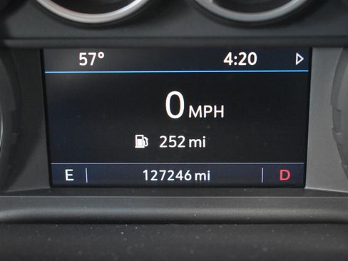 Used 2021 Chevrolet Suburban LT image 6