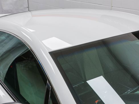 Used 2011 Aston Martin V12 Vantage Coupe image 31