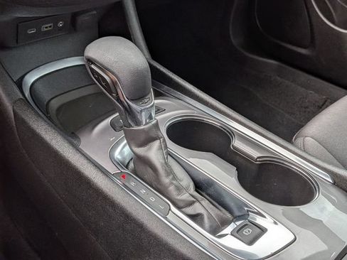 Used 2025 Chevrolet Malibu LT FWD image 23