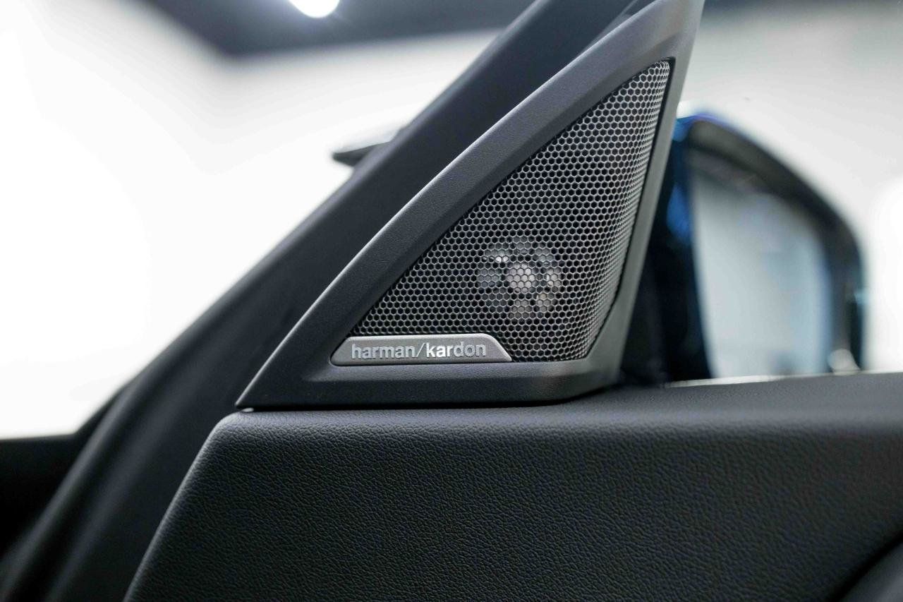 Used 2025 BMW M2 w/ Lighting Package RWD image 77