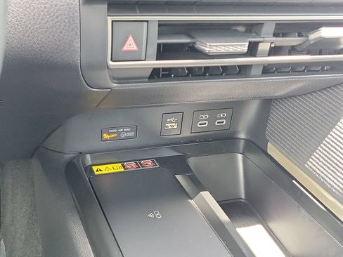 Used 2026 Toyota Camry SE w/ Convenience Package FWD image 17