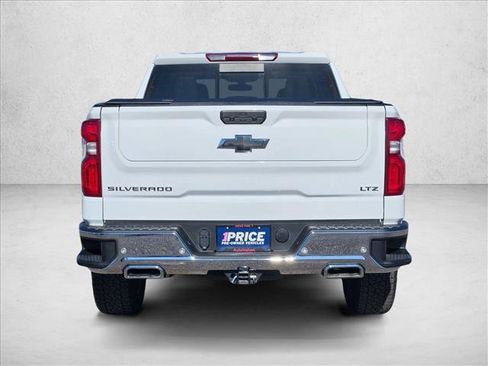 Used 2021 Chevrolet Silverado 1500 LTZ w/ Z71 Off-Road Package image 7