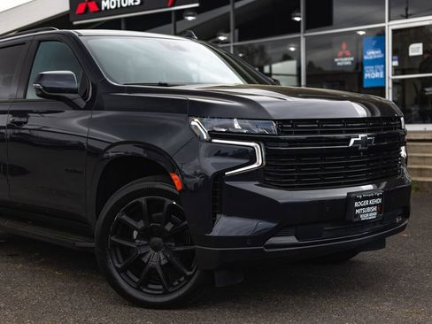 Used 2023 Chevrolet Tahoe RST w/ Luxury Package image 3