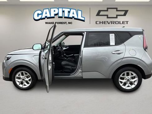Used 2023 Kia Soul LX w/ Option Group 015 image 13