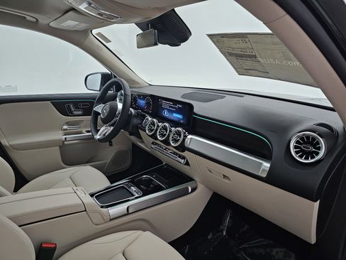 New 2026 Mercedes-Benz GLB 250 4MATIC image 13