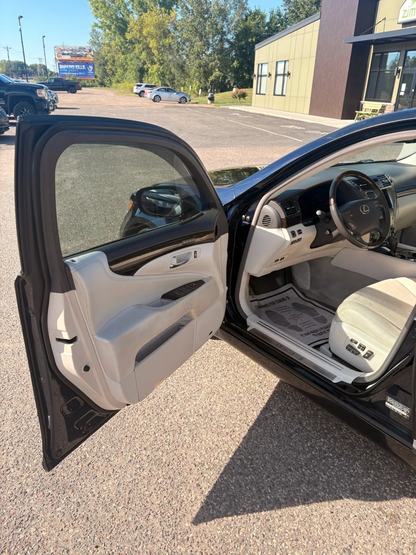 Used 2009 Lexus LS 460 AWD image 9