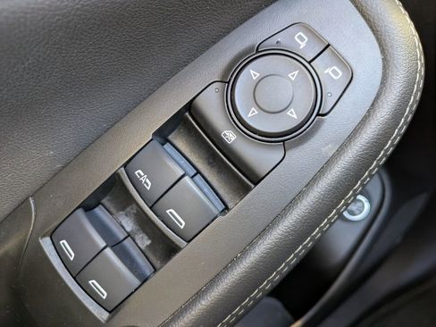 Used 2023 Buick Encore GX Essence w/ Experience Buick Package image 25