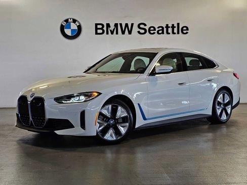 Used 2023 BMW i4 eDrive35 RWD image 1