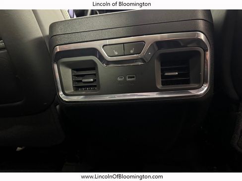 Used 2024 GMC Sierra 3500 Denali Ultimate AWD/4WD image 16
