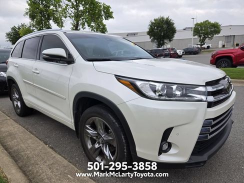 Used 2019 Toyota Highlander Limited Platinum AWD/4WD image 12
