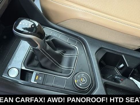 Used 2022 Volkswagen Tiguan SE w/ Panoramic Sunroof Package AWD/4WD image 21