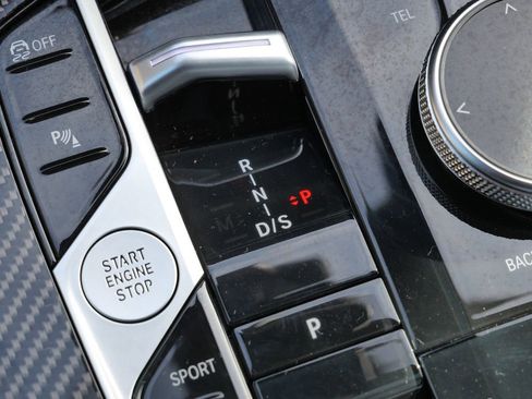 Used 2026 BMW X5 M60i image 46