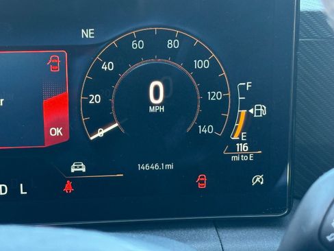 Used 2024 Ford Mustang Coupe image 23