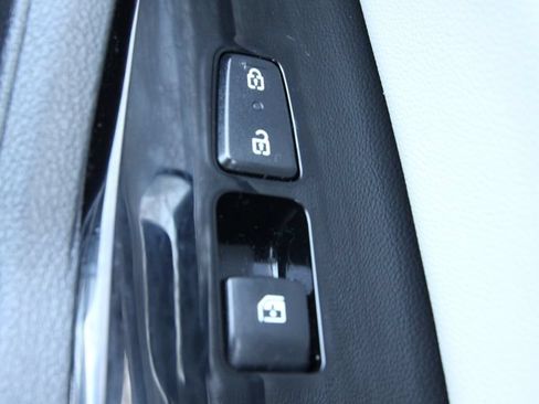 Used 2023 Kia Sportage EX FWD image 24