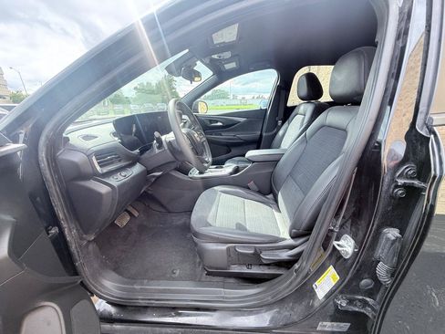 Used 2025 Buick Envista Preferred FWD image 10