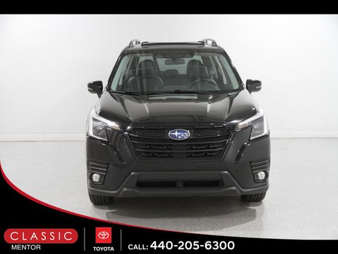 Used 2024 Subaru Forester Limited AWD/4WD image 2