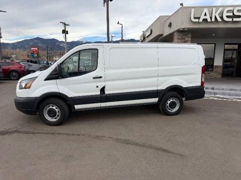 Used 2018 Ford Transit 250 130 Low Roof image 5