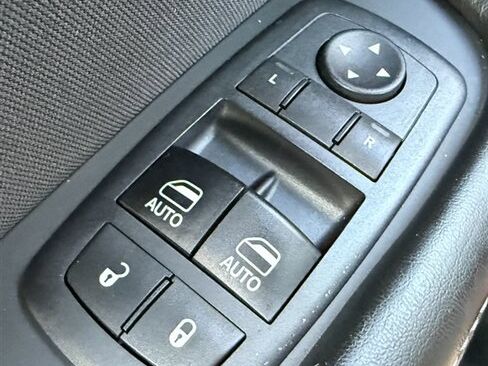 Used 2017 Dodge Challenger SXT RWD image 22