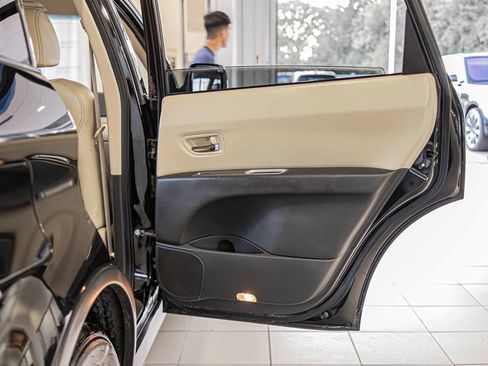 Used 2010 Subaru Tribeca Limited image 42