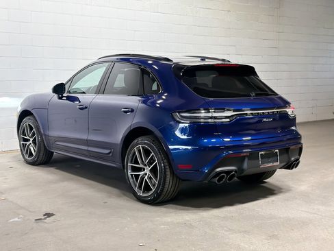 Certified 2025 Porsche Macan image 3