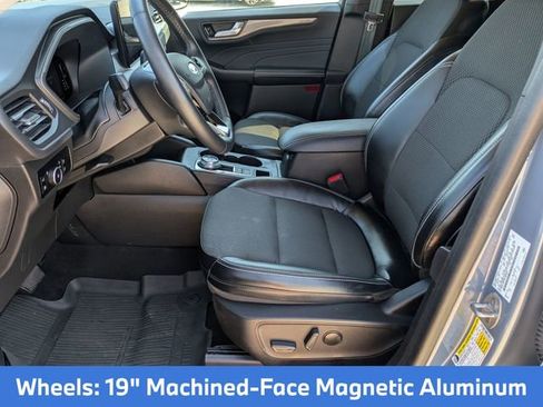 Used 2023 Ford Escape SE image 15