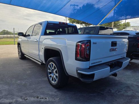 Used 2017 GMC Sierra 1500 Denali RWD image 3