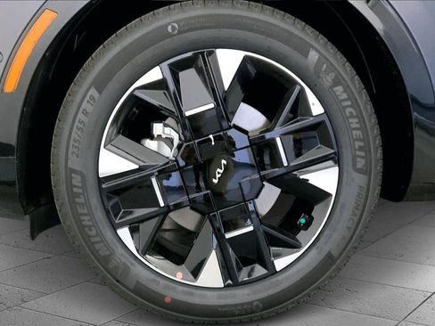 New 2026 Kia Sportage SX image 12