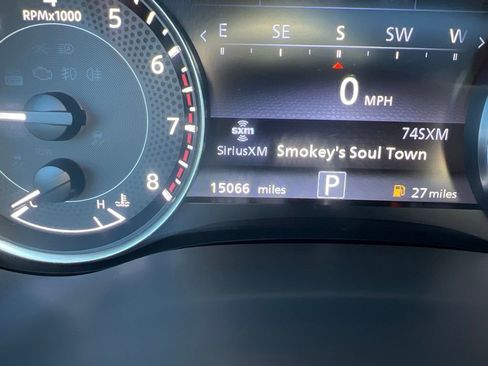 Used 2024 Nissan Armada SL w/ Midnight Edition Package image 10