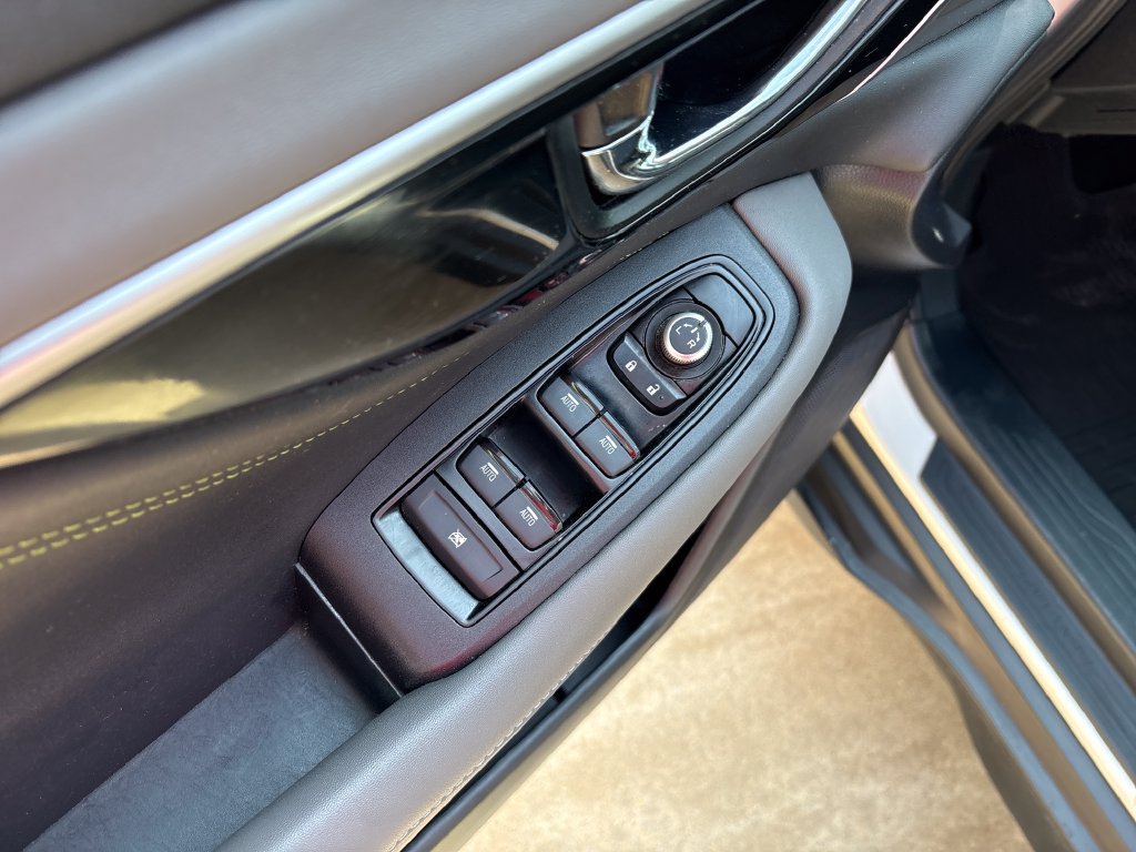 Used 2021 Subaru Outback Onyx Edition XT AWD/4WD image 11