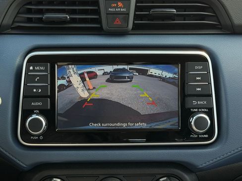 Used 2025 Nissan Versa SV image 22