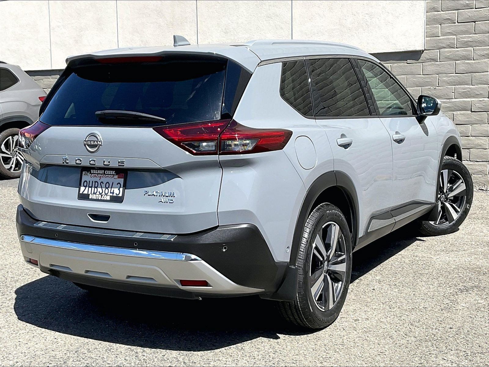 Used 2023 Nissan Rogue Platinum AWD/4WD image 13