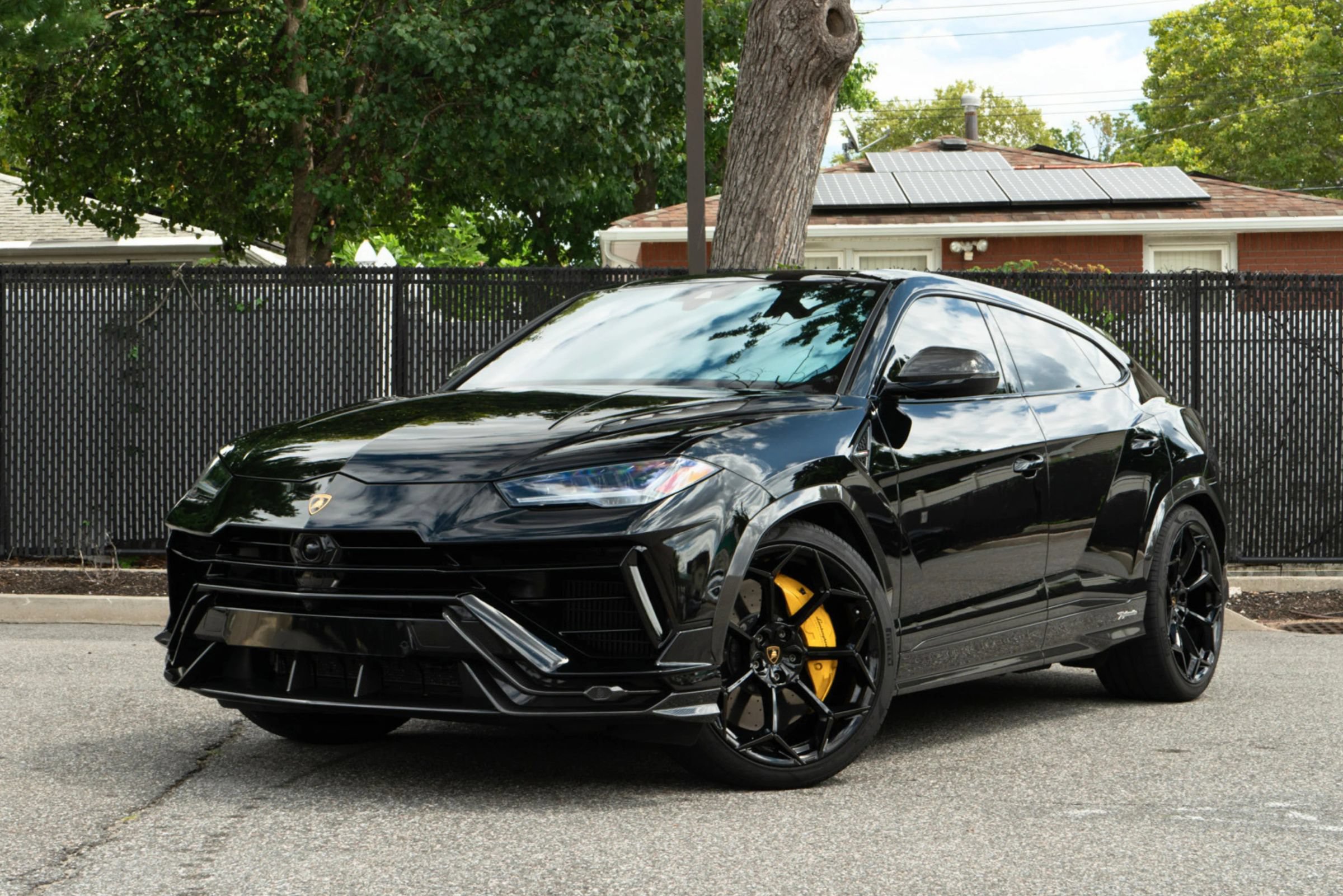 Used 2024 Lamborghini Urus Performante AWD/4WD image 3
