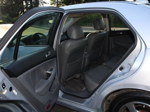Used 2005 Honda Accord Hybrid Sedan image 13