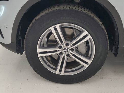 Used 2021 Mercedes-Benz GLC 300 4MATIC image 8