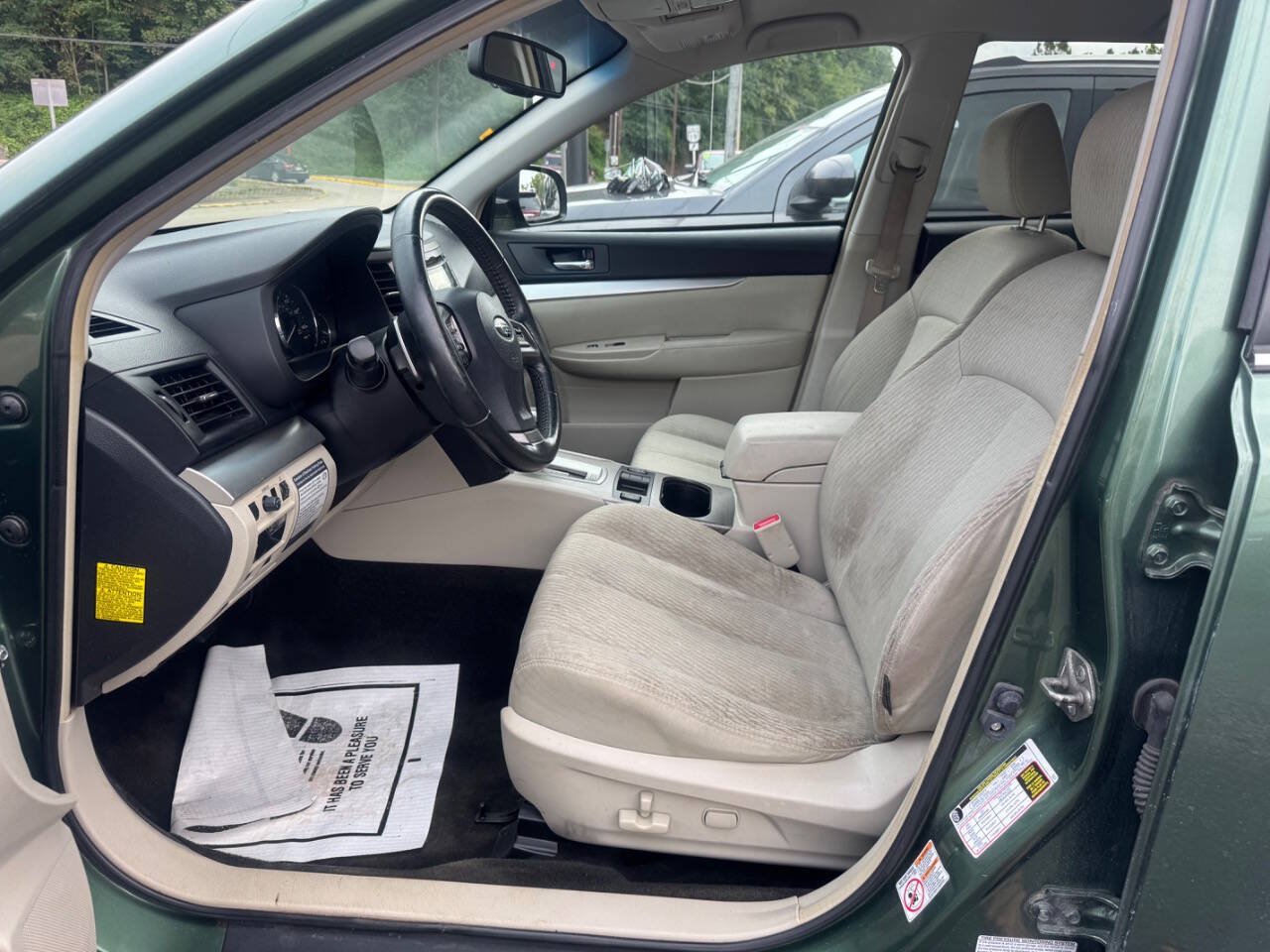 Used 2012 Subaru Outback 2.5i Premium w/ All-Weather Pkg AWD/4WD image 12