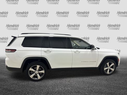 Used 2022 Jeep Grand Cherokee L Limited w/ Luxury Tech Group II image 11