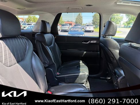 Used 2023 Hyundai Palisade Limited w/ Cargo Package AWD/4WD image 13